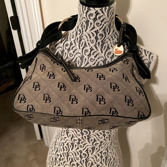 Dooney & Bourke Bag - Picture 1 of 3